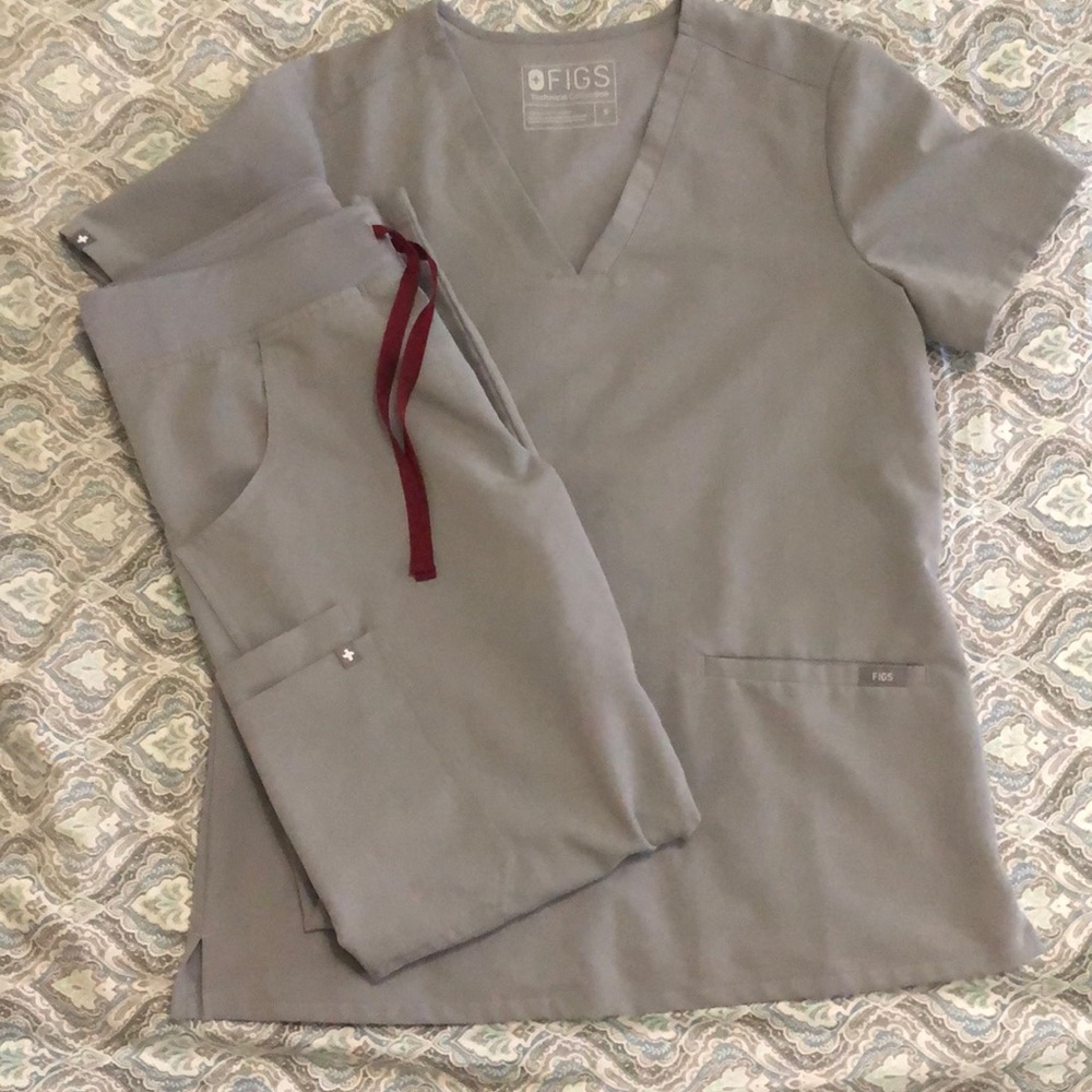 FIGS Cement Scrubs Set: S Petite